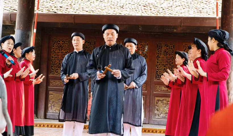 A performance of Xoan singing in ancient villages at cultural relic sites in Viet Tri city, Phu Tho province (Photo: VNA)