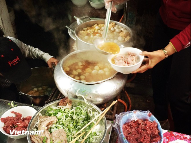Bun bo Hue eatery at the end of a quiet alley on Hung Vuong street, Hue city. (Photo: VNA)