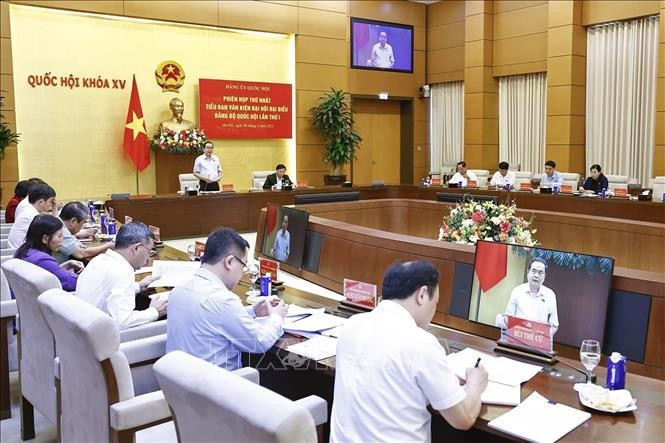 Secretary of the NA Party Committee and NA Chairman Tran Thanh Man speaks at the first meeting of the sub-committee in charge of documents for the first Congress of the National Assembly (NA)’s Party Organisation in Hanoi on May 8. (Photo: VNA)