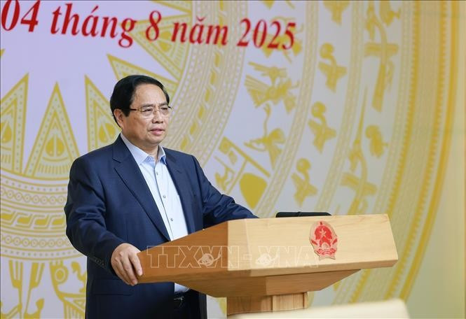 Prime Minister Pham Minh Chinh, head of the National Steering Committee on Semiconductor Industry Development, chairs the committee’s second meeting in Hanoi on August 4. (Photo: VNA)