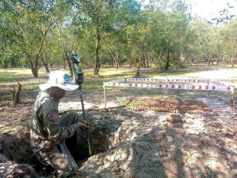 Explosives discovered by the NPA/RENEW Project at a ammunition depot in An My village, Gio My commune, Gio Linh district, Quang Tri province. (Photo: VNA)