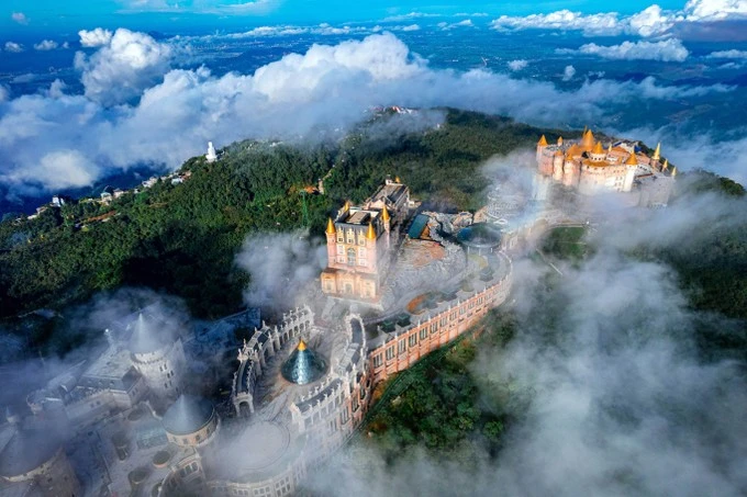 Sun World Ba Na Hills, a destination attracting domestic and international tourists when coming to Da Nang city (Photo: VNA)