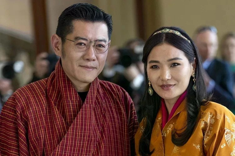 Bhutanese King Jigme Khesar Namgyel Wangchuck (L) and Queen Jetsun Pema (Photo: Getty Images)