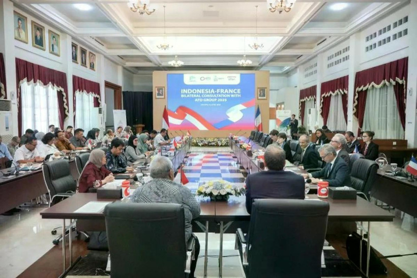 A meeting between the Indonesian National Development Planning Ministry and the French Development Agency in Jakarta on April 24. (Photo: ANTARA)