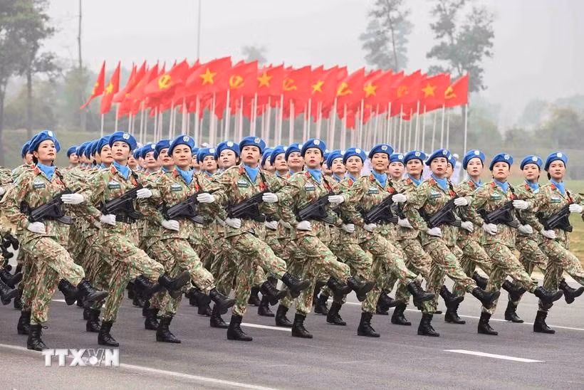 At a rehearsal of the upcoming grand parade marking the 50th anniversary of the liberation of the South and national reunification. (Photo: VNA)