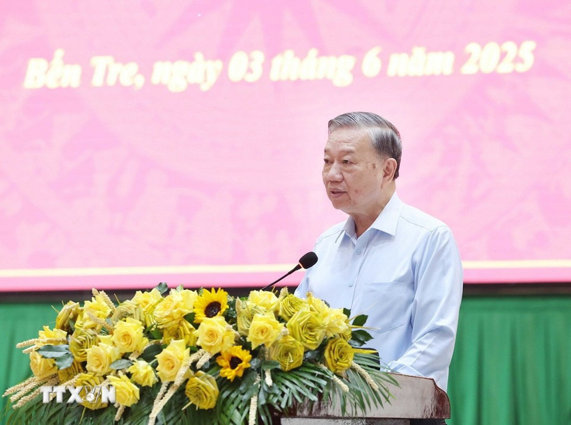 Party General Secretary To Lam addresses the working session in Ben Tre province on June 3. (Photo: VNA)