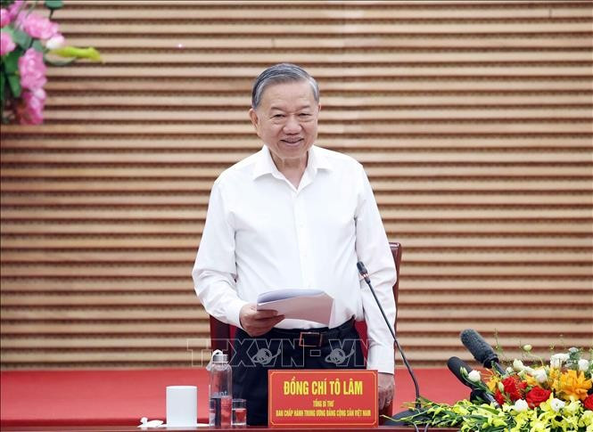 Party General Secretary To Lam at the meeting in Nghe An province on May 15. (Photo: VNA)