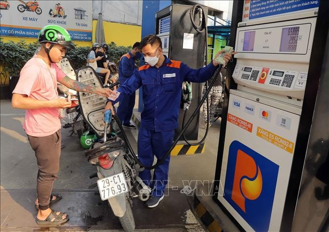A petrol station in Hanoi (Photo: VNA)