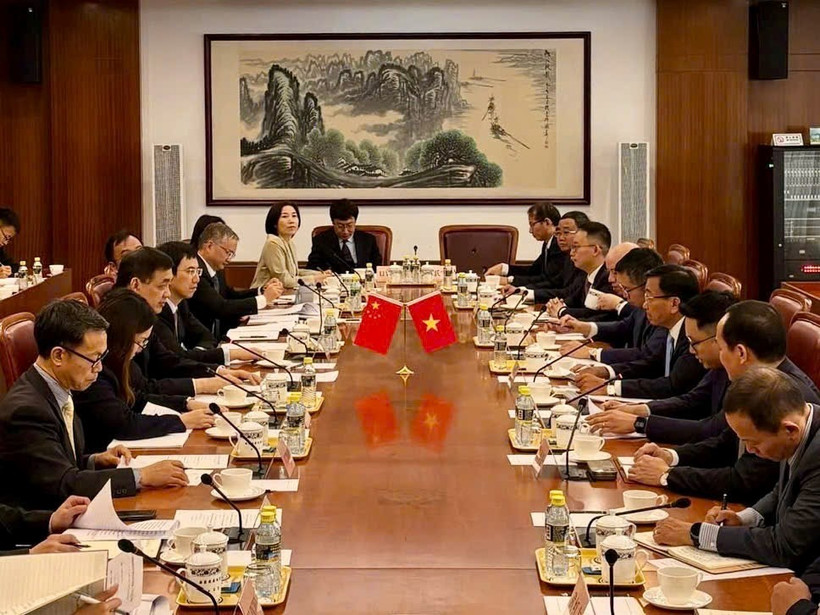 An oveview of the first meeting of the Vietnam – China Joint Railway Cooperation Committee in Beijing. (Photo: VNA)