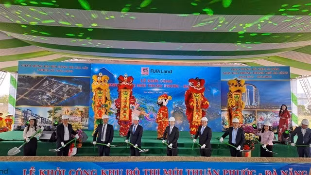 The ground-breaking ceremony of the new Thuan Phuoc Urban project with an investment of 11.5 trillion VND (460 million USD) in Da Nang. (Photo: VNA)