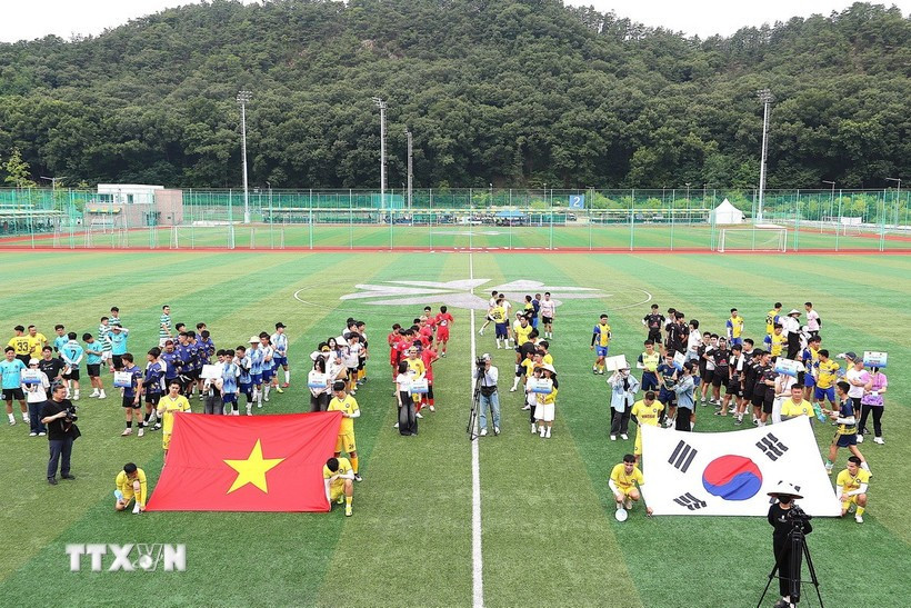 At the opening ceremony (Photo: VNA)
