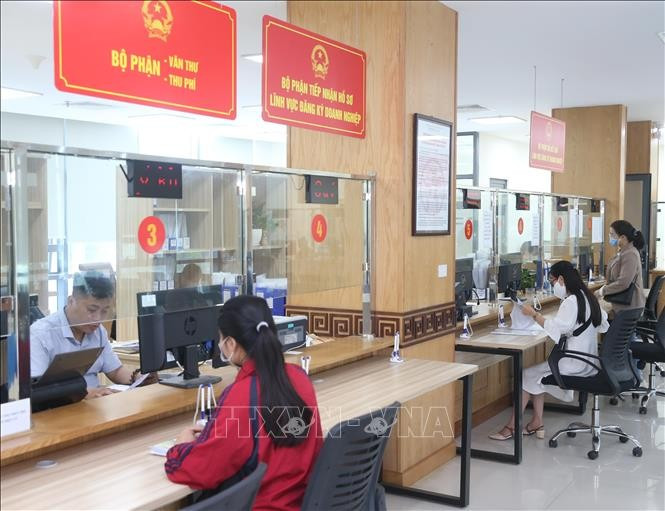 All businesses to conduct administrative procedures electronically from July - Illustrative image (Photo: VNA)