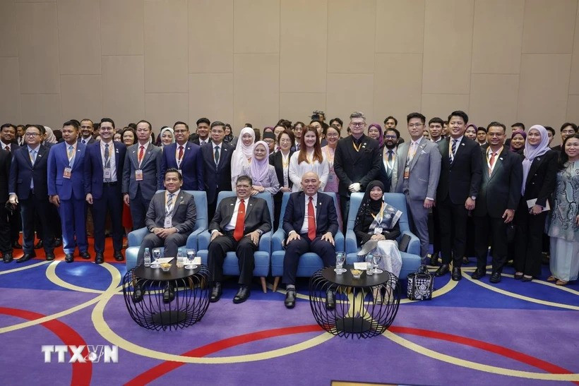 Delegates at the meeting (Photo: VNA)