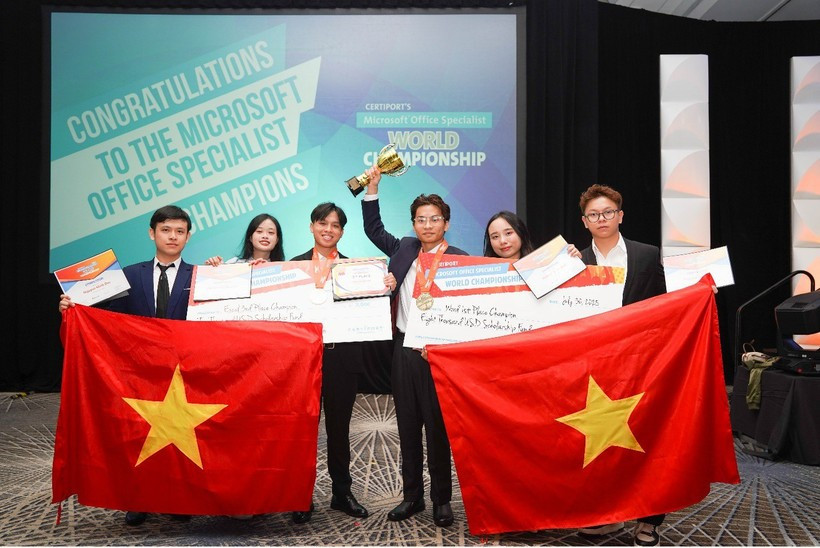 The Vietnamese team achieves outstanding results at the MOS World Championship 2025 global finals. (Photo: VietnamPlus)