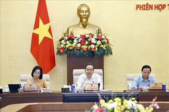 NA Chairman Tran Thanh Man speaks at the session (Photo: VNA)