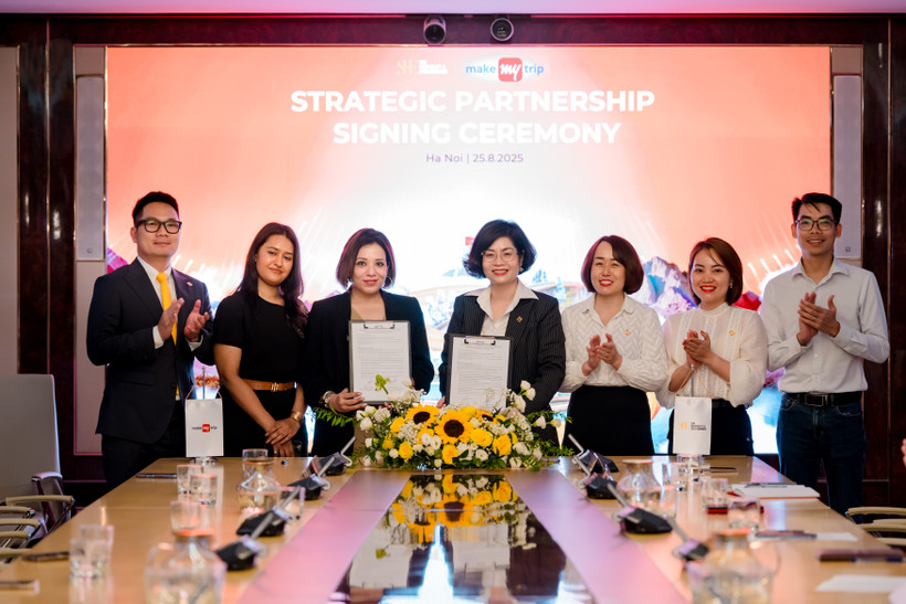 S.H.E signs strategic partnership with MakeMyTrip