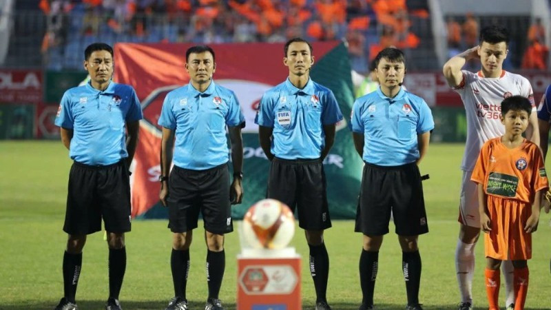 Vietnamese referees at a V,League tournament (Photo: VPF)