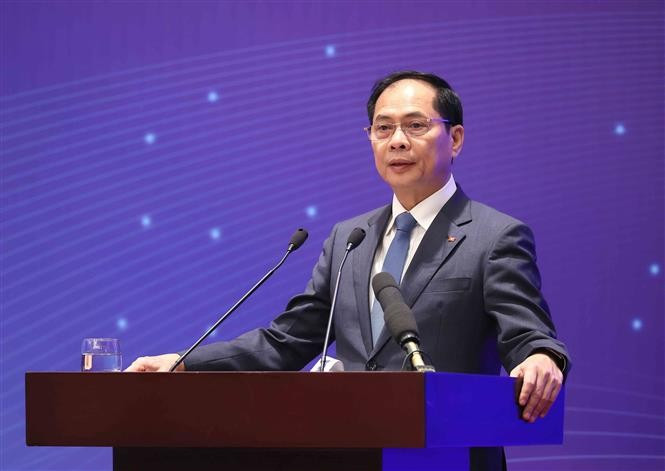 Deputy Prime Minister Bui Thanh Son speaks at the event (Photo; VNA)
