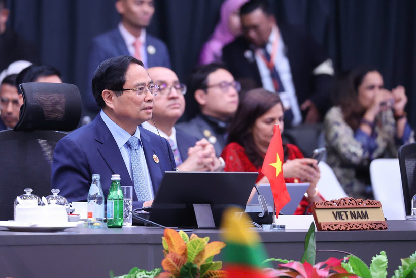 Prime Minister Pham Minh Chinh attends the 47th ASEAN Summit’s plenary session in Kuala Lumpur on October 26, 2025. (Photo: VNA)