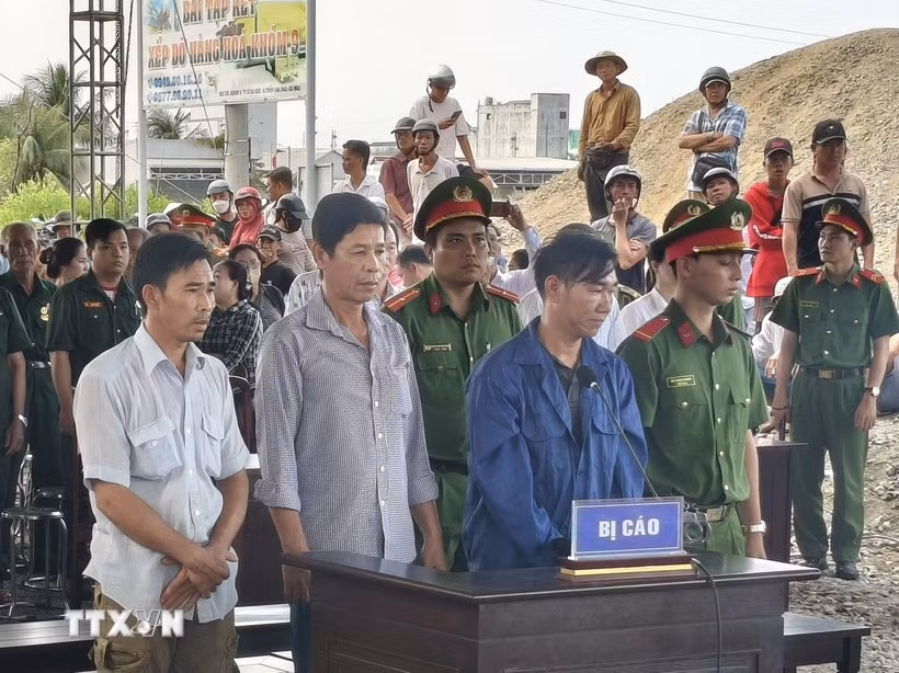 At a mobilse trial in Song Doc commune, Ca Mau province on November 12. (Photo: VNA)