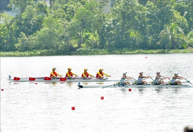 Rowers compete at the 2025 Asian Rowing Championships. (Photo: VNA)