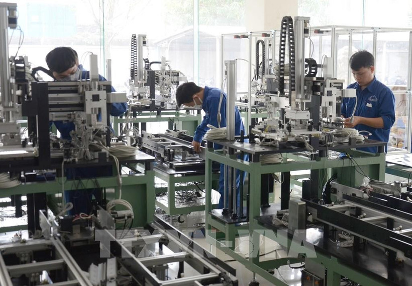 Vietnam is working to turn supporting industries into a key link in supply chains. (Illustrative photo: VNA)