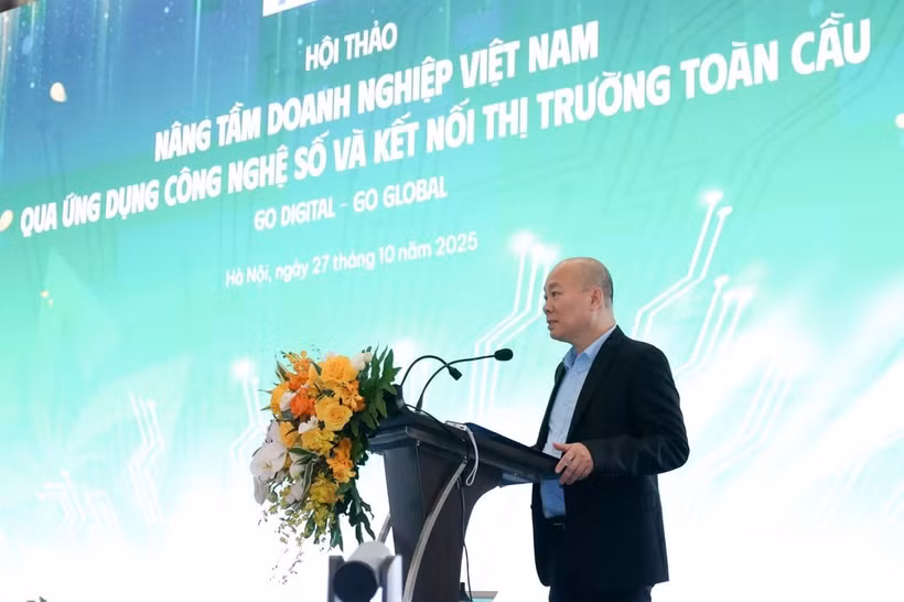 Director of the Vietnam Trade Promotion Agency Vu Ba Phu speaks at the seminar on October 27. (Photo: VNA)