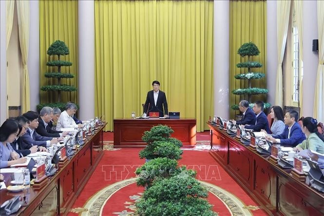 State President Luong Cuong speaks at a regular briefing with the Presidential Office held in Hanoi on November 25. (Photo: VNA)