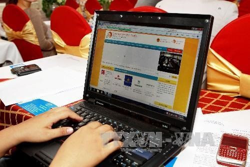 About 70% of Vietnamese consumers now shop online regularly (Illustrative image. Source: VNA)