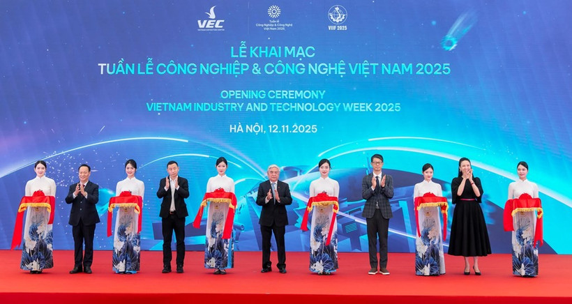 At the opening ceremony of the Vietnam Industry and Technology Week 2025. (Photo: VNA)
