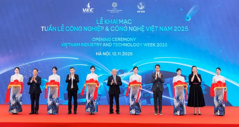 At the opening ceremony of the Vietnam Industry and Technology Week 2025. (Photo: VNA)