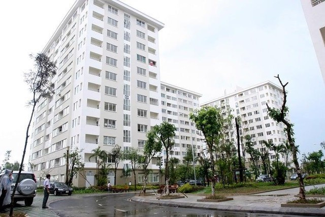 HCM City has been tasked with building 199,400 social housing units by 2030 to serve low-income earners, workers, civil servants and public employees. (illustrative photo: VNA)
