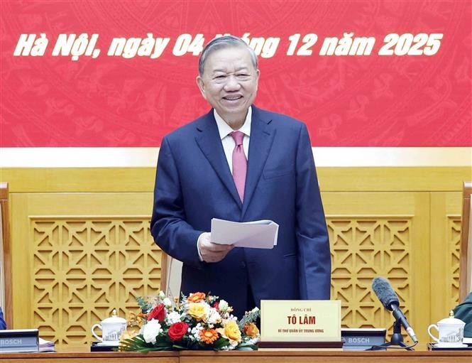 Party General Secretary To Lam addresses the Central Military Commission’s 15th meeting in Hanoi on December 4. (Photo: VNA)