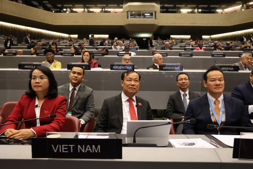 The Vietnamese delegation at the 151st Assembly of the Inter-Parliamentary Union (IPU-151). (Photo: VNA)