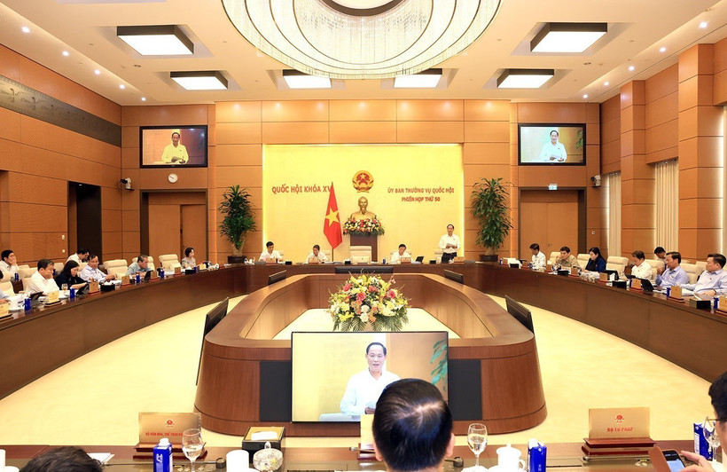 An overview of the NA Standing Committee's 50th session on October 15 (Photo: VNA)