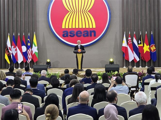 Prime Minister of Timor-Leste Kay Rala Xanana Gusmão on December 11 delivers a policy speech at the ASEAN Headquarters/ASEAN Secretariat. (Photo: VNA)