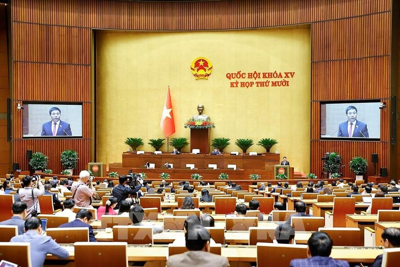 Scene from a National Assembly sitting during the 10th session of the 15th National Assembly. (Photo: VNA)