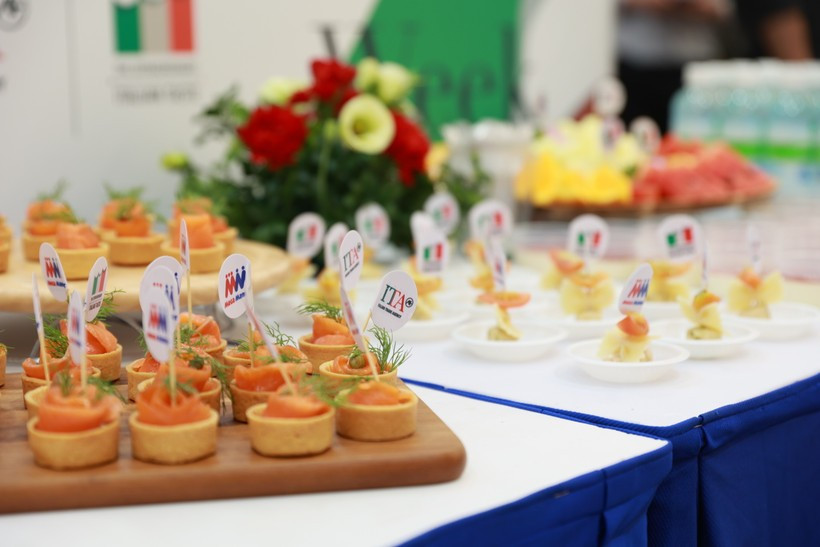 Italian dishes dispayed at the 10th Week of Italian Cuisine in Vietnam (Photo: VNA)