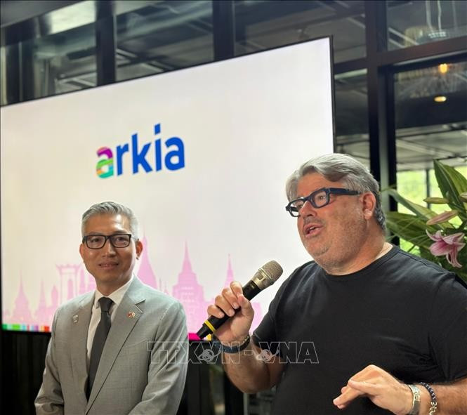 At a press conference to announce the launch of the direct flight between Tel Aviv and Hanoi. (Photo: VNA)