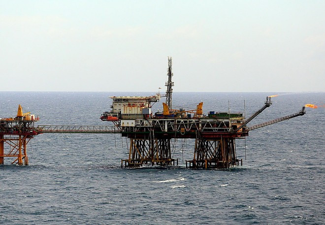 Oil rigs operated by Vietsovpetro at the Bach Ho oil field. (Photo: VNA)