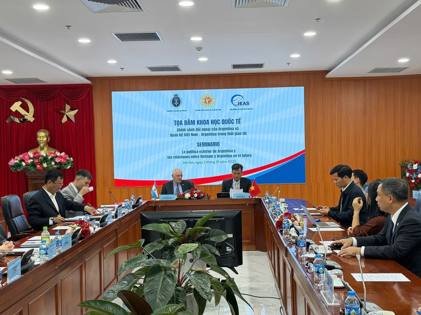 The international seminar on Argentina’s foreign policy and the future trajectory of Vietnam – Argentina relations held in Hanoi on December 2, 2025. (Photo: VNA)
