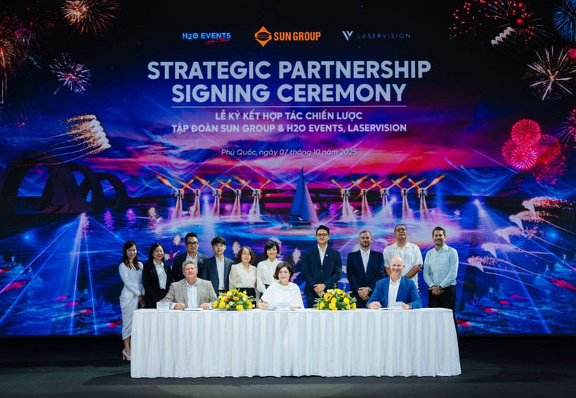 Sun Group officially signed a strategic partnership with H2O Events and LaserVision. (Sun Group)