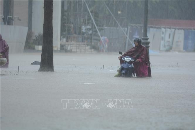 Prolonged downpour causes extensive floodings in Hue city. (Photo: VNA) 