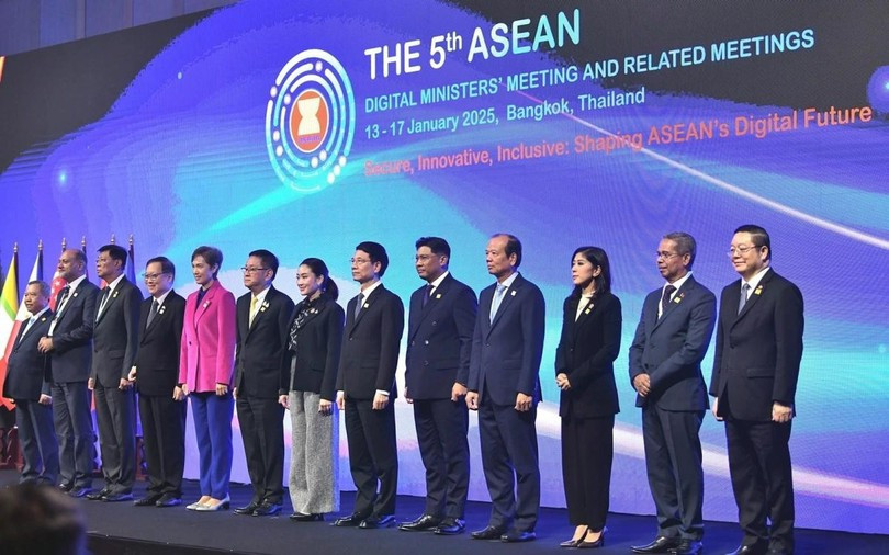 Participants at the 5th ASEAN Digital Ministers Meeting (ADGMIN) in Thailand. (Photo: VNA)