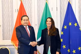 Chairman of the National Assembly Tran Thanh Man receives Vice President of the Italian Senate Licia Ronzulli in Rome on April 14 afternoon (local time). Photo: VNA