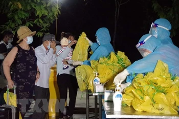 Over 340 Vietnamese citizens brought home from Australia, New Zealand, Tonga
