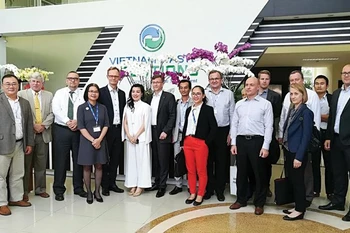 Foreign investors interested in waste treatment in HCM City