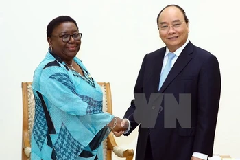 Prime Minister Nguyen Xuan Phuc receives Liberian foreign minister