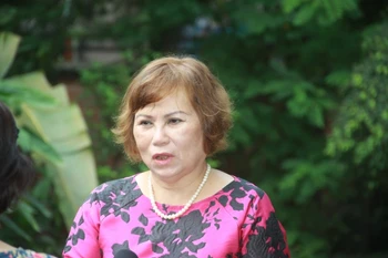 Sweden honours Vietnamese midwife
