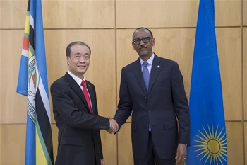 Vietnamese Ambassador presents credentials to Rwandan President